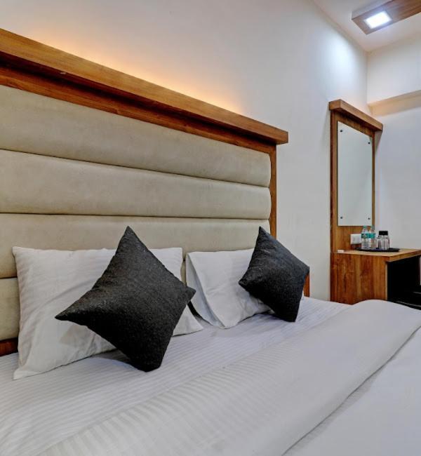 Sun Inn Residency , 纳威孟买 外观 照片