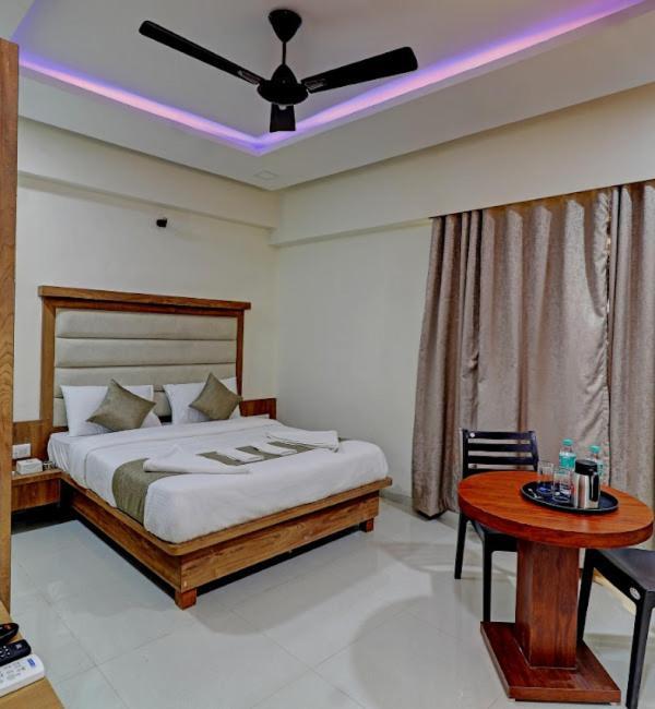Sun Inn Residency , 纳威孟买 外观 照片